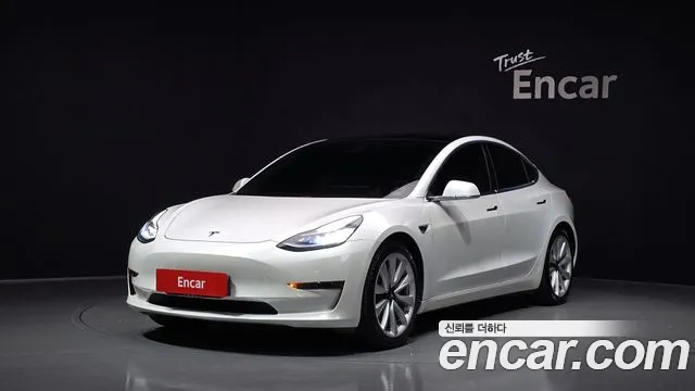 Tesla 3 RWD