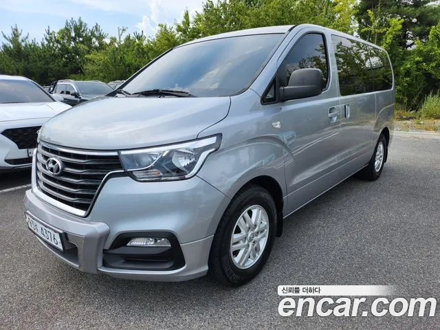 Hyundai The New Grand Starex 5