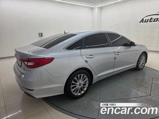 Hyundai LF Sonata 2.0