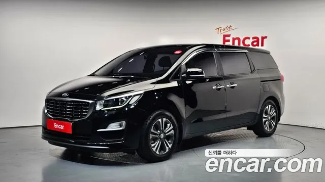 Kia The New Carnival 11