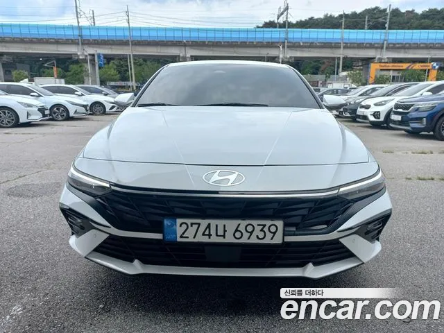 Hyundai The New Avante Hybrid (CN7)