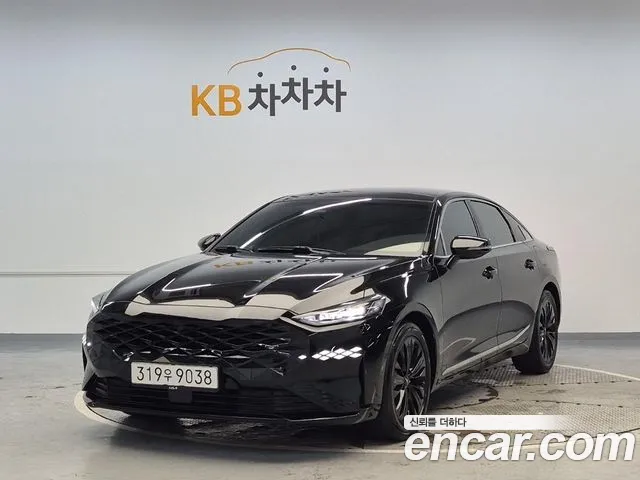Kia K8 Hybrid Noblesse