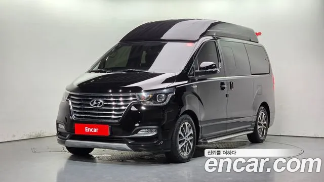 Hyundai The New Grand Starex