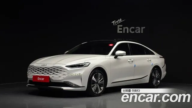 Kia K8 Hybrid Noblesse