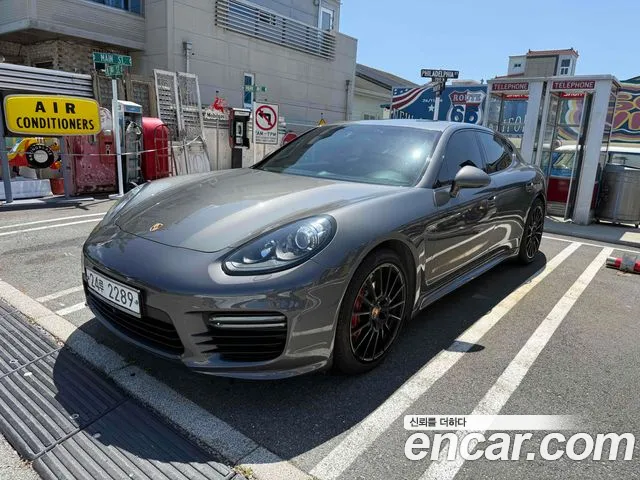 Porsche Panamera 4.8 GTS 970
