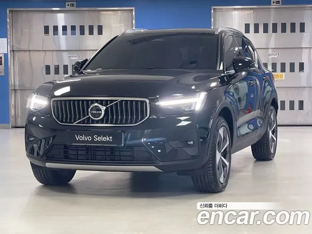 Volvo XC40 B4