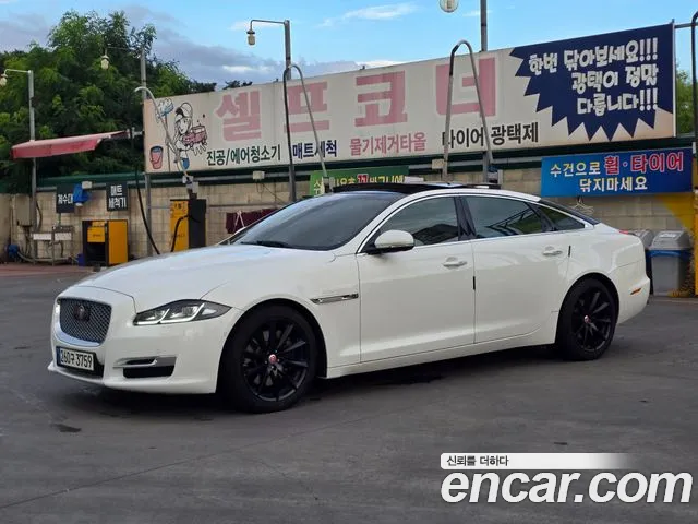 Jaguar All New XJ 3.0D Premium LWB X351