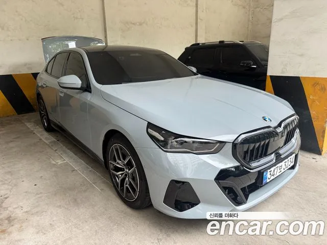 BMW 5 (G60) 520i M