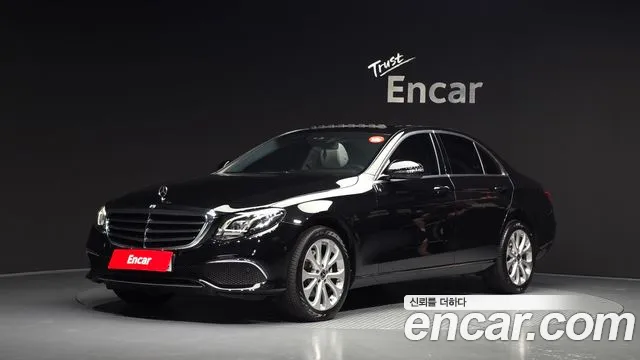 Mercedes-Benz E- W213 E220d 4MATIC Exclusive