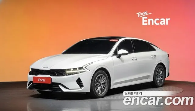 Kia K5 Hybrid 3 Signature