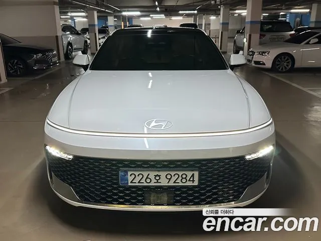Hyundai The New Grandeur Hybrid (GN7) Exclusive