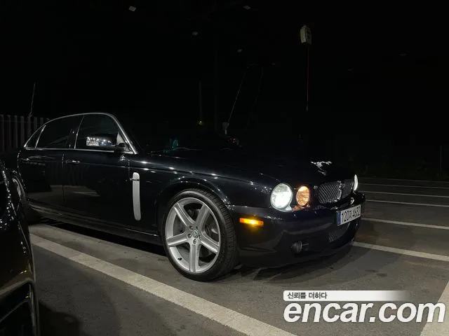 Jaguar New XJ 4.2 V8 X358