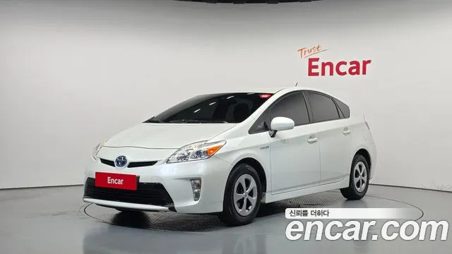 Toyota Prius 1.8 E