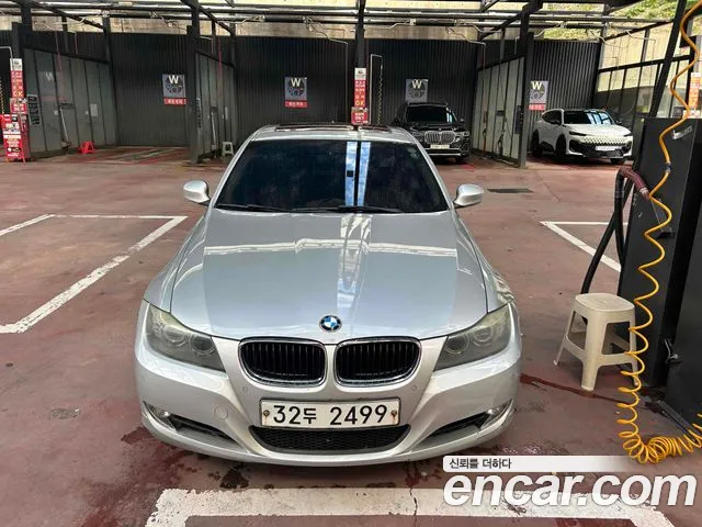 BMW 3 Series (E90) 320 i