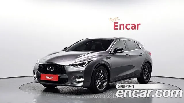 Infiniti Q30 2.0 Premium