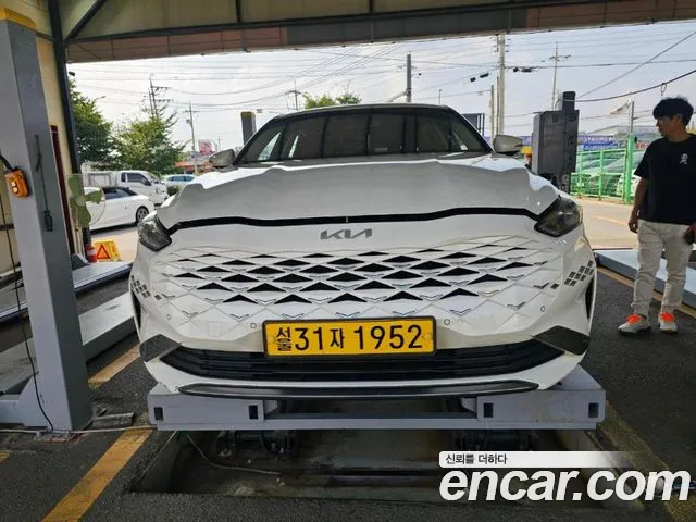 Kia K8 3.5 LPG 2 WD Trendy