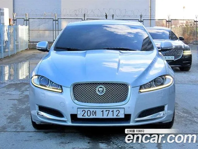 Jaguar New XF 2.0 Luxury X250