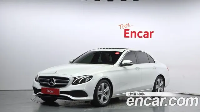 Mercedes-Benz E- W213 E200
