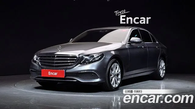Mercedes-Benz E- W213 E220d 4MATIC Exclusive