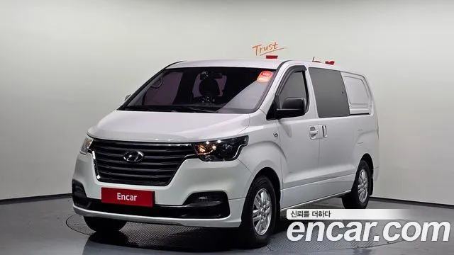 Hyundai The New Grand Starex 5