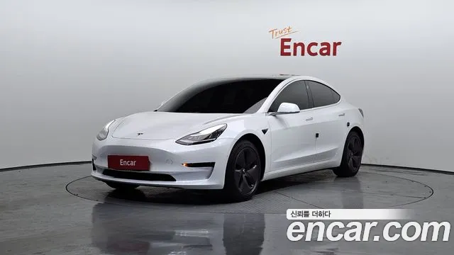Tesla 3 RWD