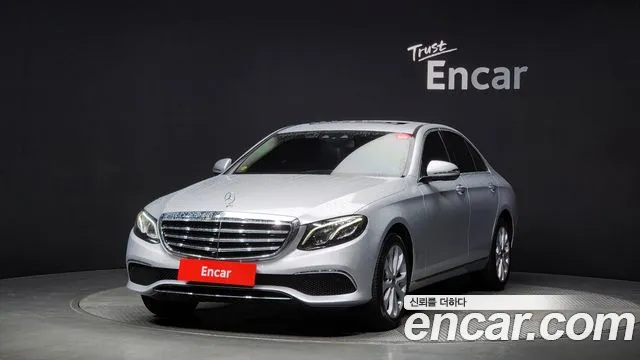 Mercedes-Benz E- W213 E300 4MATIC Exclusive