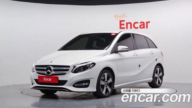 Mercedes-Benz B- W246 B220