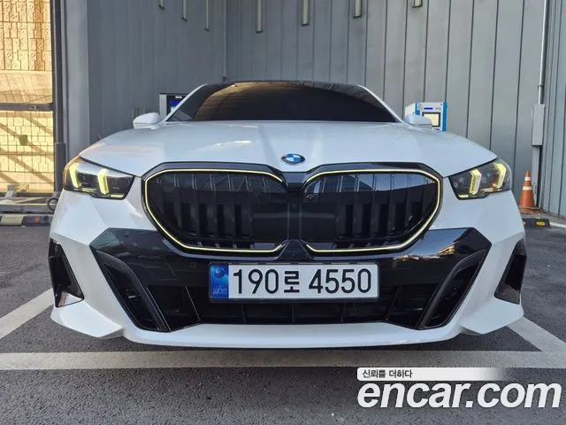 BMW 5 (G60) 520i M