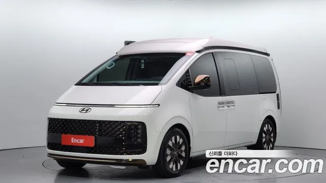 Hyundai Staria 2WD Prestige 4