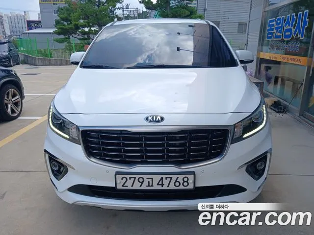 Kia The New Carnival 9 Prestige