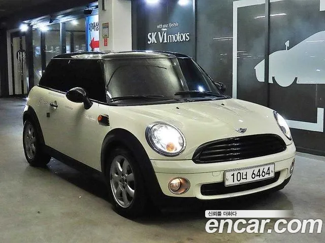 MINI Cooper Base 2