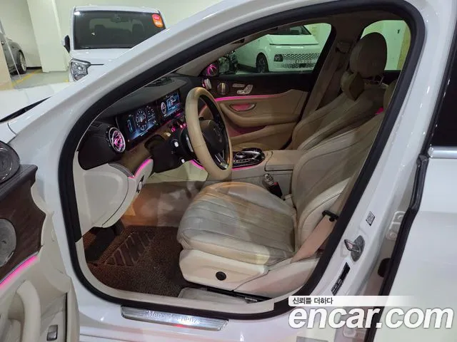 Mercedes-Benz E- W213 E300 Exclusive