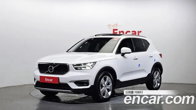 Volvo XC40 B4