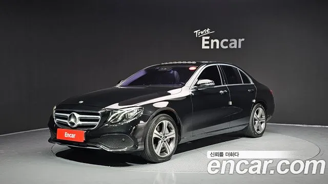 Mercedes-Benz E- W213 E300