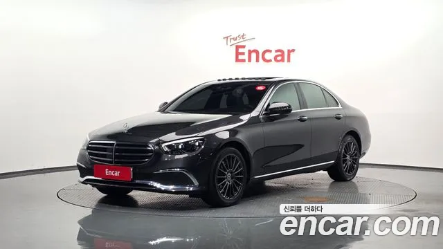 Mercedes-Benz E- W213 E250 Exclusive