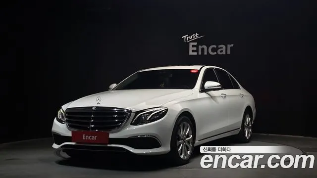 Mercedes-Benz E- W213 E300 4MATIC Exclusive