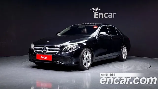 Mercedes-Benz E- W213 E200