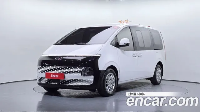 Hyundai Staria 5