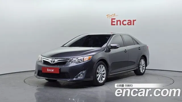 Toyota Camry 2.5 XLE