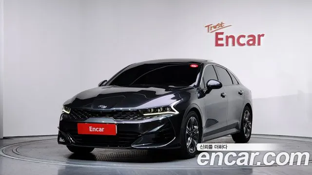 Kia K5 III 2.0 Signature