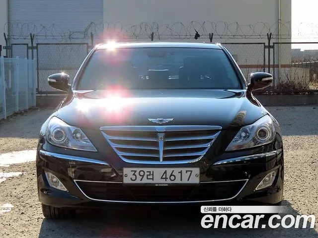 Hyundai Genesis BH330 Premium