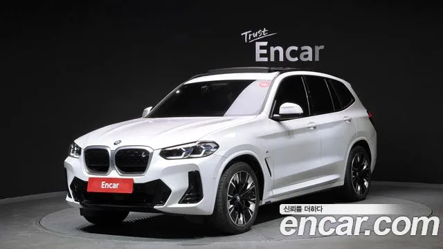 BMW iX3 M