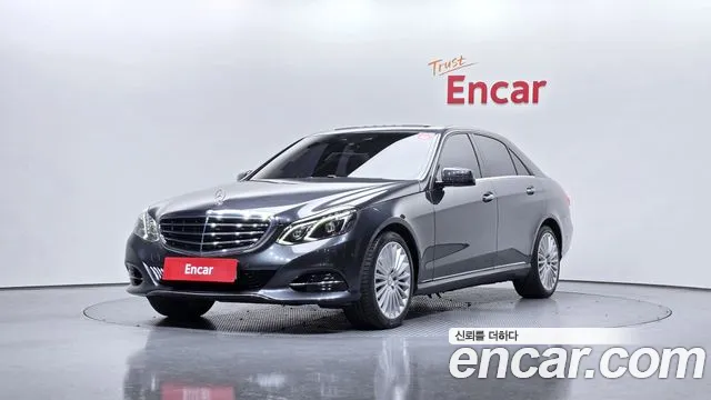 Mercedes-Benz E- W212 E300