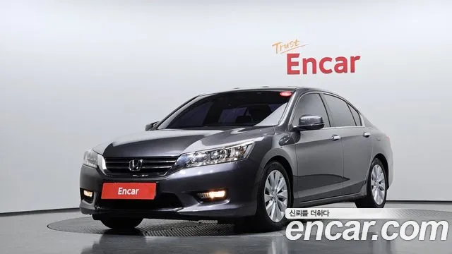 Honda Accord 2.4 9