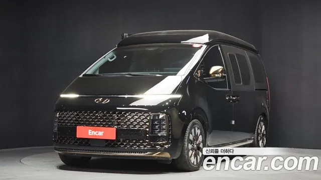 Hyundai Staria 4WD Prestige 4