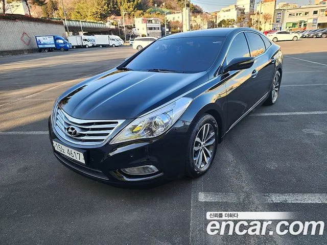 Hyundai Grandeur HG HG240
