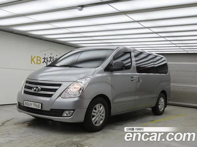 Hyundai Grand Starex 3