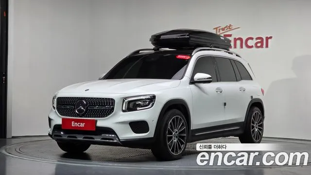 Mercedes-Benz GLB- X247 GLB220
