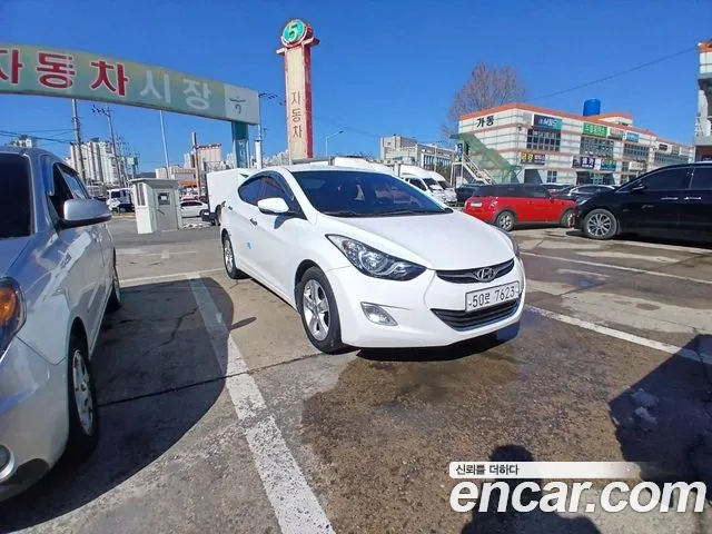 Hyundai Avante MD M16 GDI