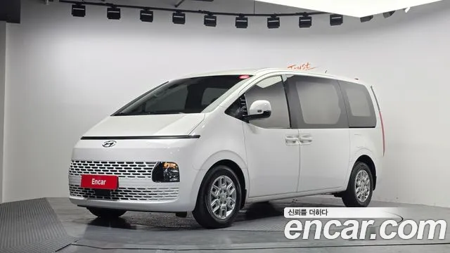 Hyundai Staria 5